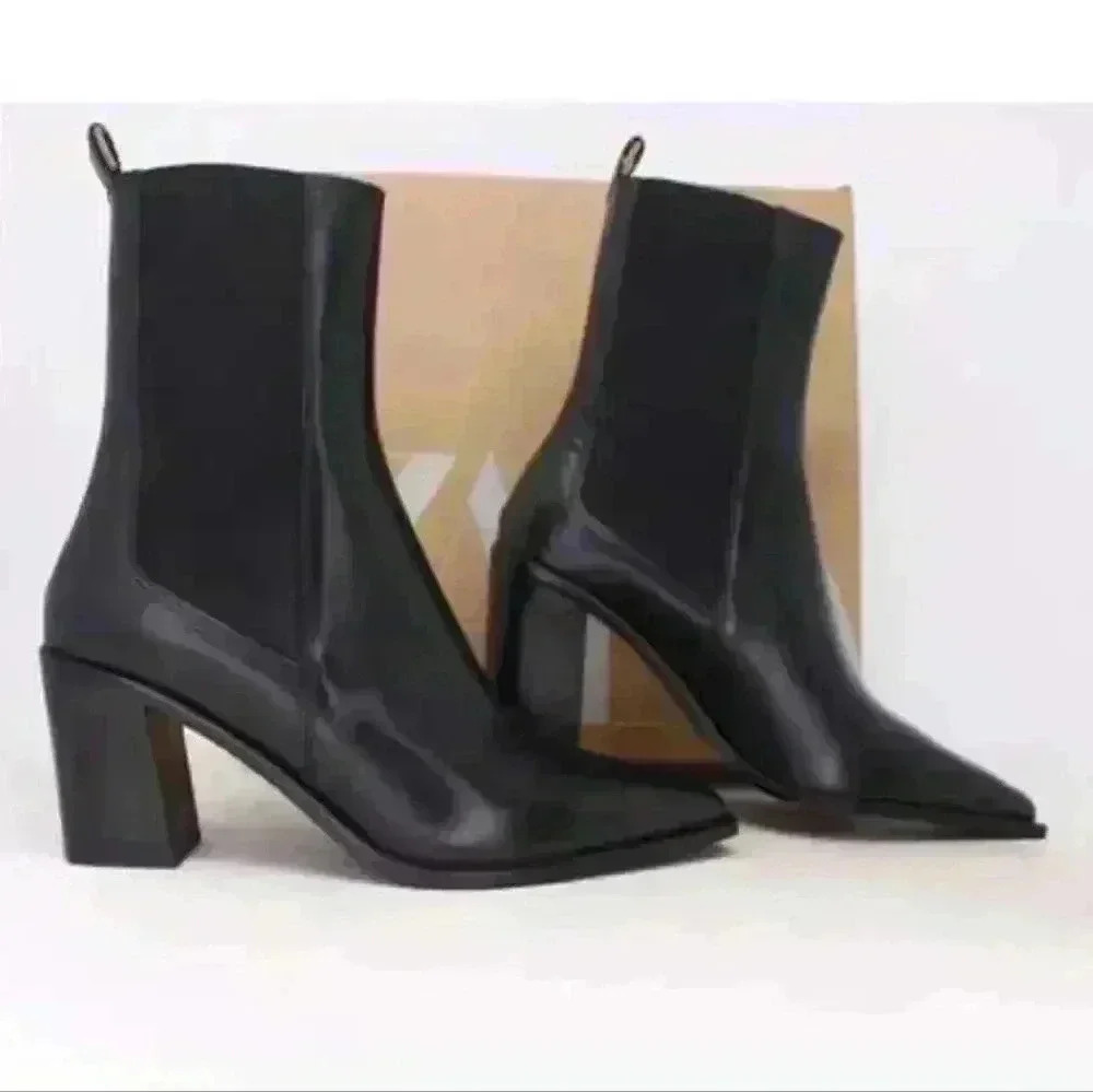 ✨SALE✨NWT Zara Ankle Boot Black Size 9